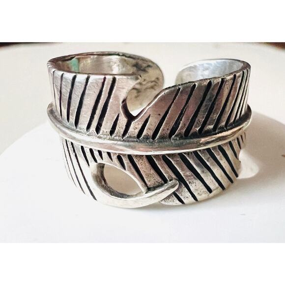 Vintage Sterling Silver Feather Wrap Ring Size 7.75 Adj 925 Boho Southwestern - Picture 1 of 8